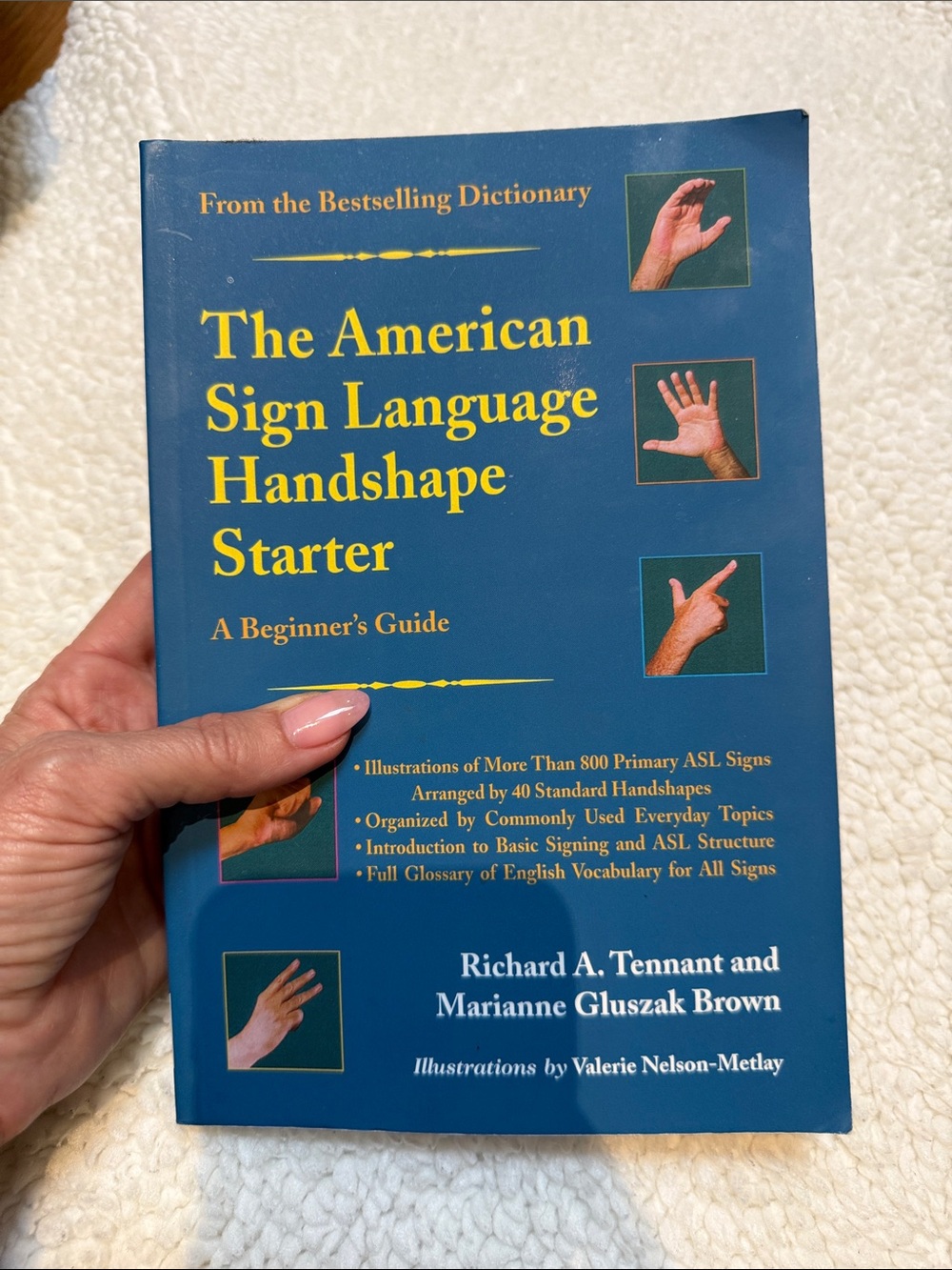 The American Sign Language Handshape Starter - beginners guide